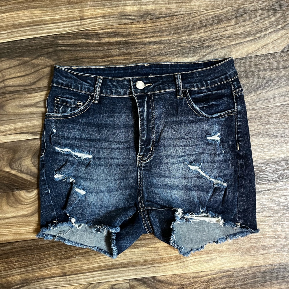 Mid rise denim shorts never worn before